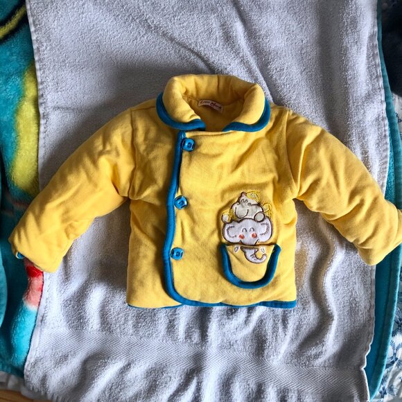 Vintage Lion Mark Yellow Baby Coat (6M) – Adorable Elephant & Banana | Unisex - Picture 4 of 6